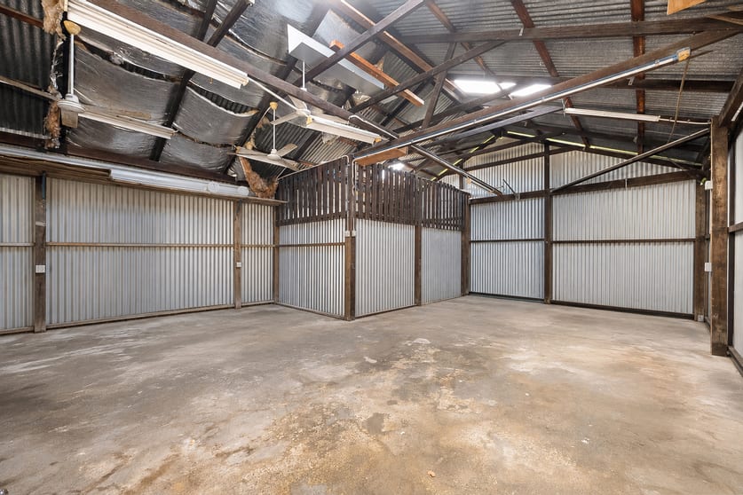 Click to view all images 8 Morris Street West End QLD 4810 - Image 4