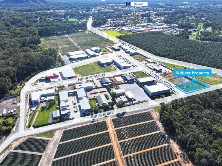 Click to view all images 2 Creek Cresent Beerwah QLD 4519 - Image 3