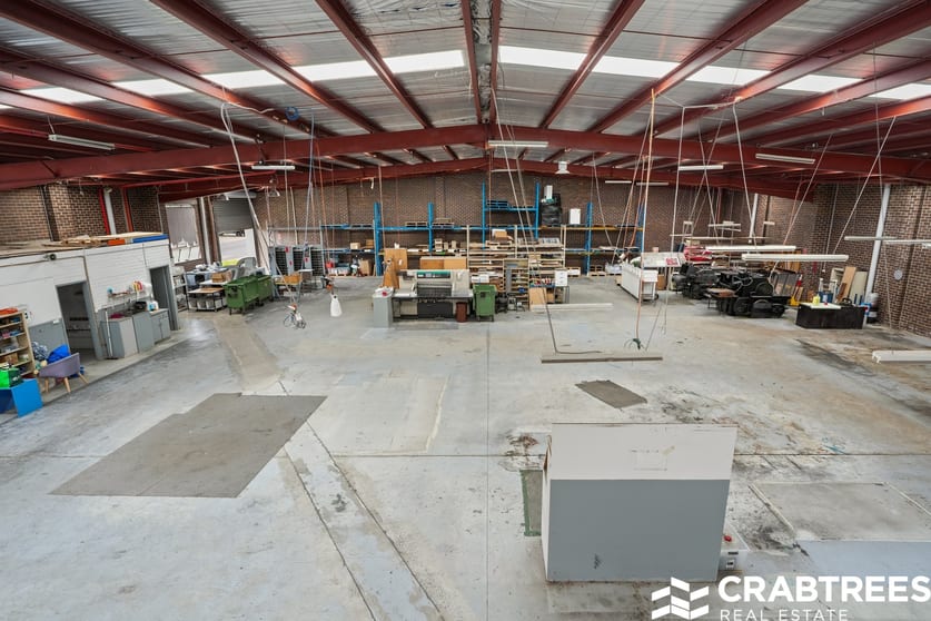 Click to view all images 26 Taunton Drive Cheltenham VIC 3192 - Image 2
