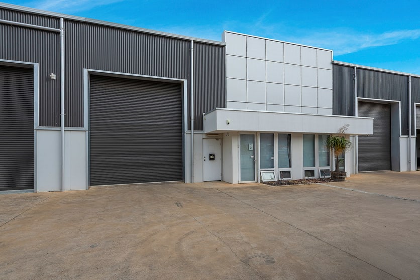 18 Farrow Circuit Seaford SA 5169 - Image 1