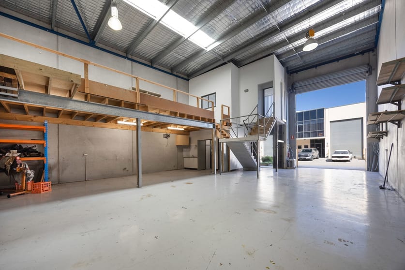 Click to view all images 4/8 Jindalee Place Riverwood NSW 2210 - Image 2