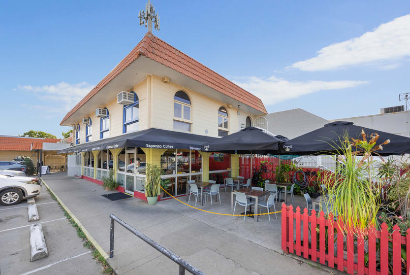 Click to view all images 257 Charters Towers Road Mysterton QLD 4812 - Image 3