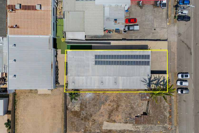 Click to view all images 1A Echlin Street West End QLD 4810 - Image 2