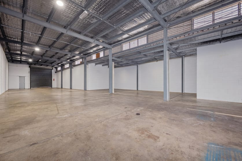 Click to view all images 1A Echlin Street West End QLD 4810 - Image 3