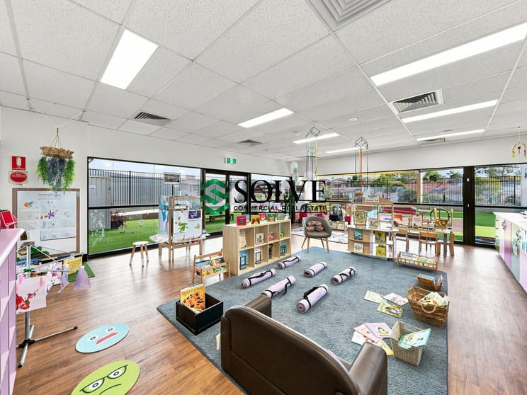 Click to view all images 3/12 Abbott Road Seven Hills NSW 2147 - Image 2