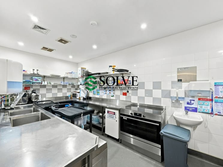 Click to view all images 3/12 Abbott Road Seven Hills NSW 2147 - Image 4