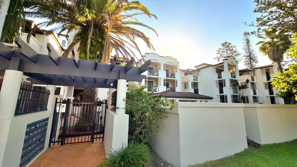 Click to view all images Mermaid Beach QLD 4218 - Image 3