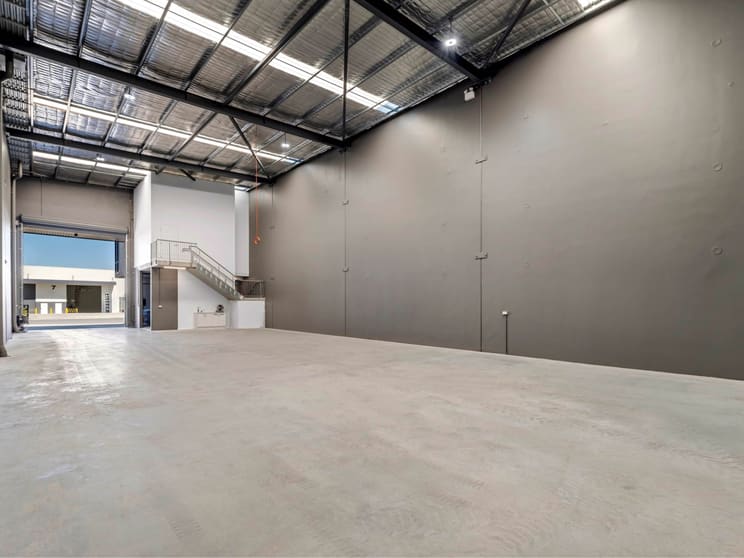 Click to view all images 8 Cattle Way Gregory Hills NSW 2557 - Image 2