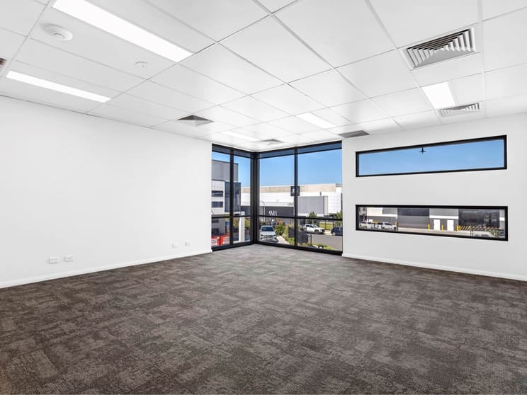 Click to view all images 8 Cattle Way Gregory Hills NSW 2557 - Image 3