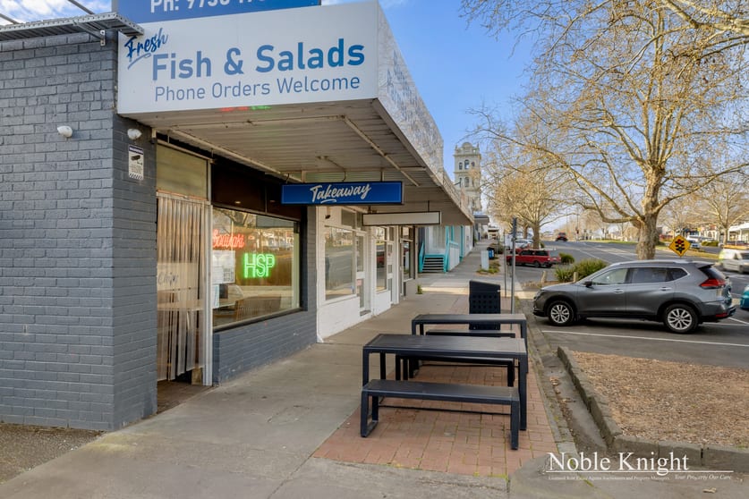 Click to view all images 7 Bell Street Yarra Glen VIC 3775 - Image 3