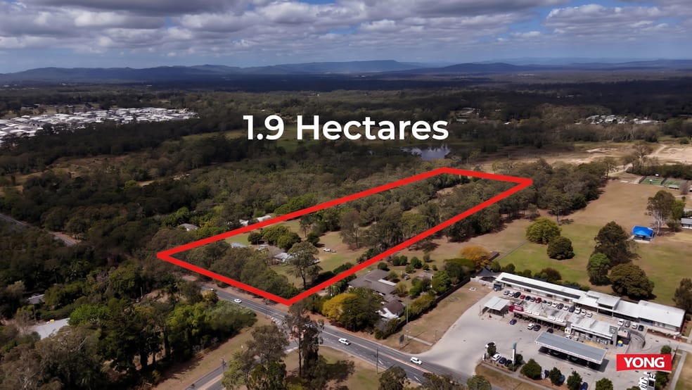 Click to view all images 35 Park Ridge Rd Park Ridge QLD 4125 - Image 3