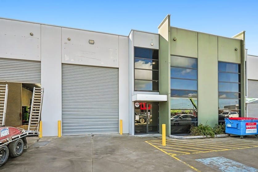 Click to view all images 49B Peet Street Pakenham VIC 3810 - Image 1