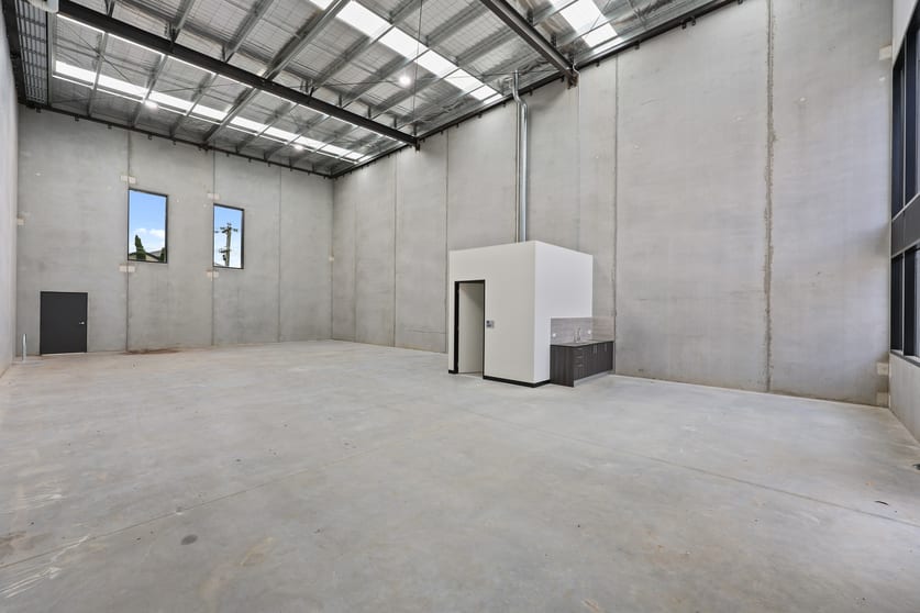 Click to view all images 1/13 Kelly Court Springvale VIC 3171 - Image 2