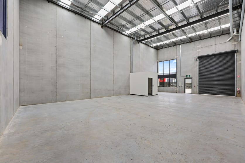 Click to view all images 1/13 Kelly Court Springvale VIC 3171 - Image 3