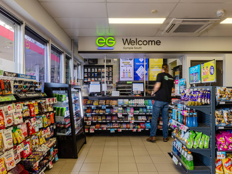 Click to view all images Ampol, 92-94 River Road Gympie QLD 4570 - Image 5
