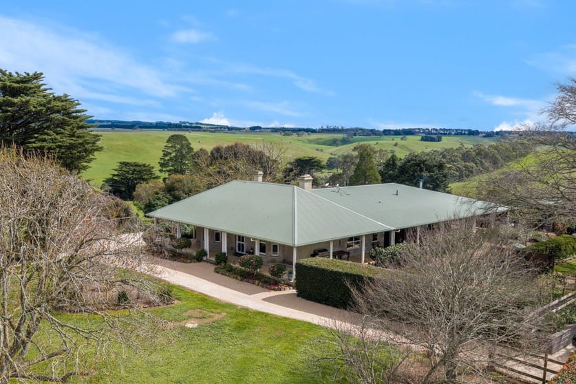 Click to view all images 2351 Romsey Road Springfield VIC 3434 - Image 1