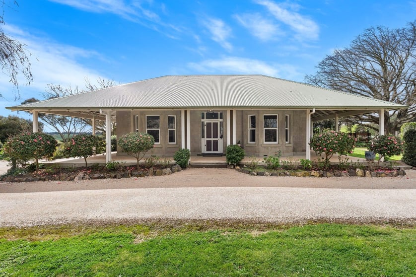 Click to view all images 2351 Romsey Road Springfield VIC 3434 - Image 3