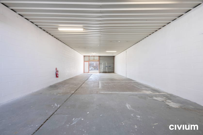 Unit 4/16 Kembla Street Fyshwick ACT 2609 - Image 2