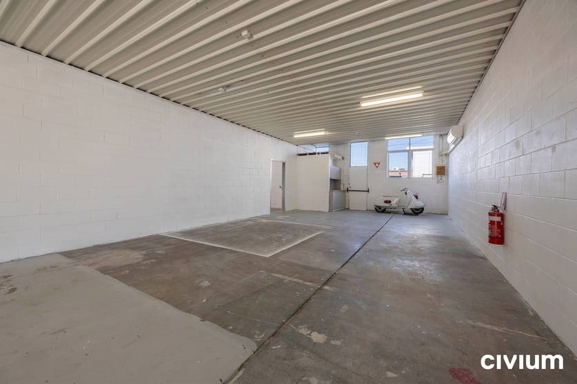 Unit 4/16 Kembla Street Fyshwick ACT 2609 - Image 3