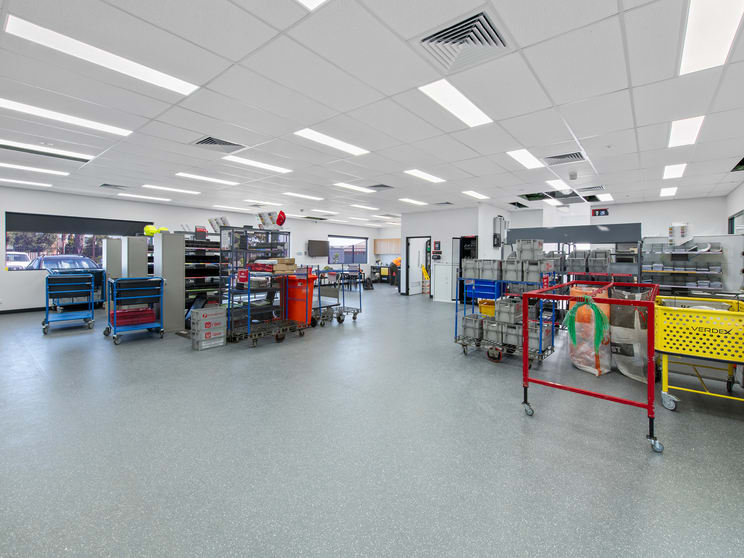 Click to view all images 2 Brinkley Road Murray Bridge SA 5253 - Image 4