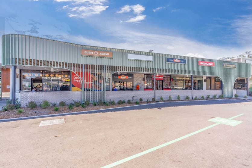 Click to view all images 21 Diamantina Boulevard Brassall QLD 4305 - Image 4
