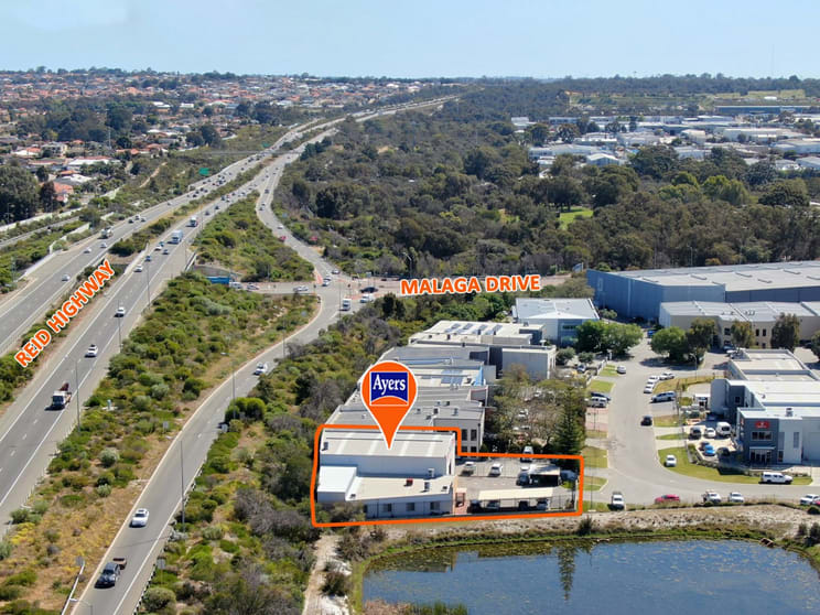 Click to view all images 46 Millrose Drive Malaga WA 6090 - Image 3