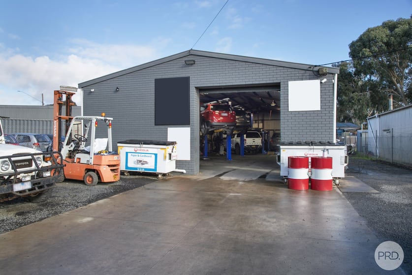 Click to view all images 54 Cromwell Street Sebastopol VIC 3356 - Image 2