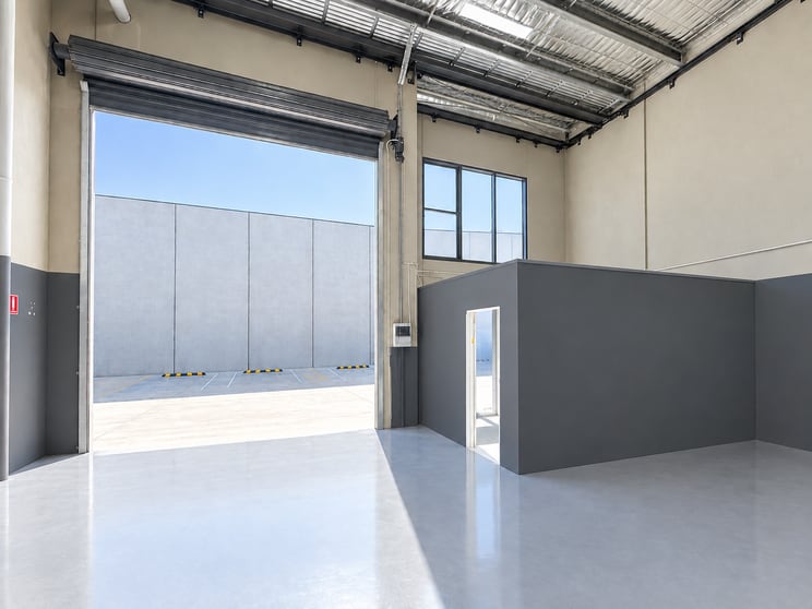 Click to view all images 2 & 3/16 Hampden Road Cranbourne West VIC 3977 - Image 4