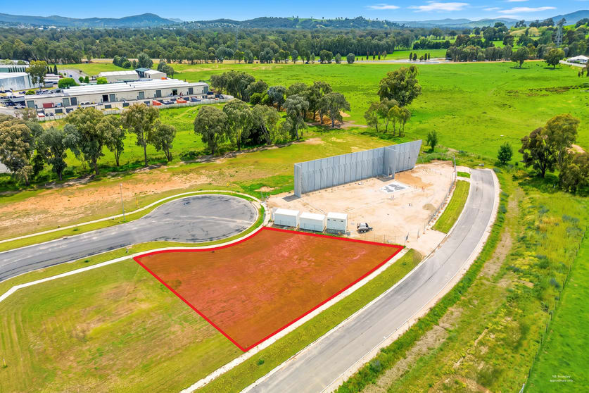 Click to view all images 4 Alps Court Wodonga VIC 3690 - Image 3