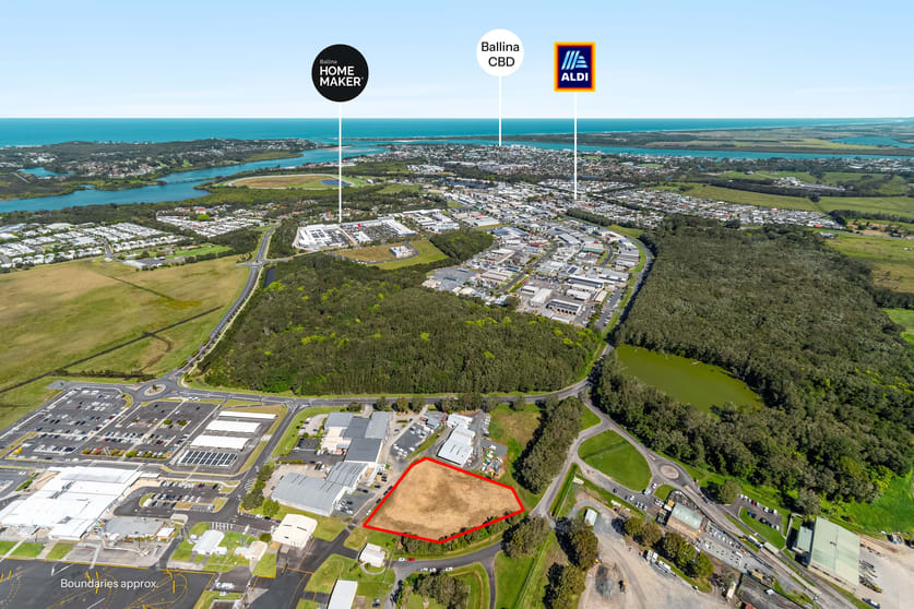 Click to view all images 178 Southern Cross Drive Ballina NSW 2478 - Image 1
