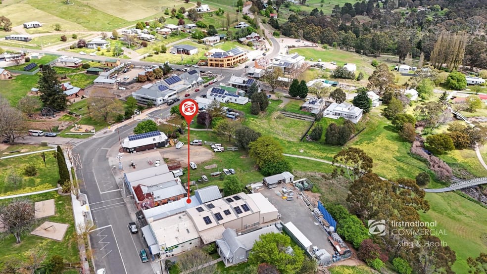 Click to view all images 166 & 166A Day Avenue Omeo VIC 3898 - Image 2