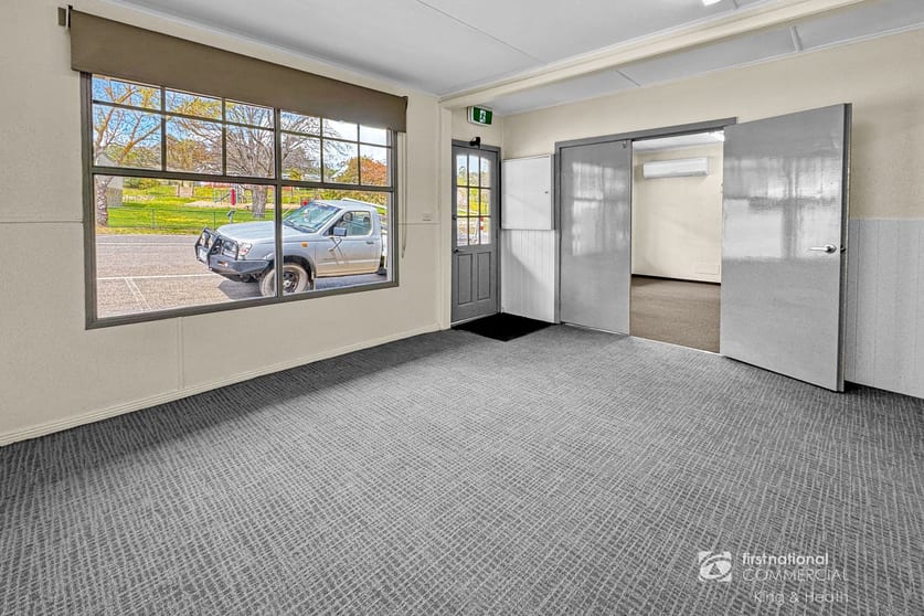 Click to view all images 166 & 166A Day Avenue Omeo VIC 3898 - Image 3