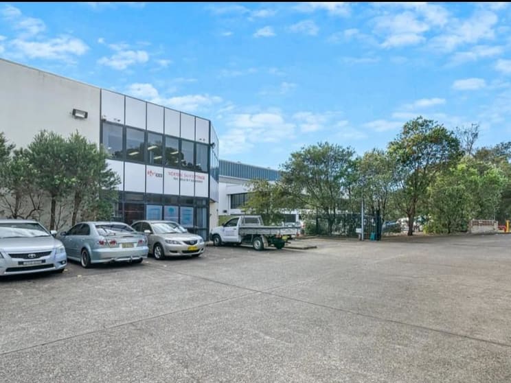 Click to view all images Unit 17/10 Ferngrove Place Chester Hill NSW 2162 - Image 2