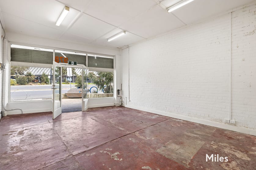 Click to view all images 978-980 High Street Reservoir VIC 3073 - Image 3
