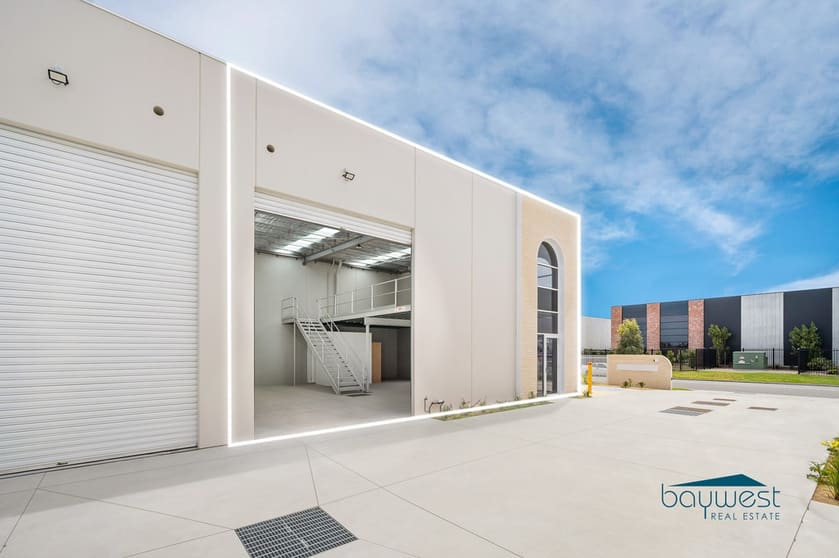 Click to view all images 12/19 Merino Street Rosebud VIC 3939 - Image 3