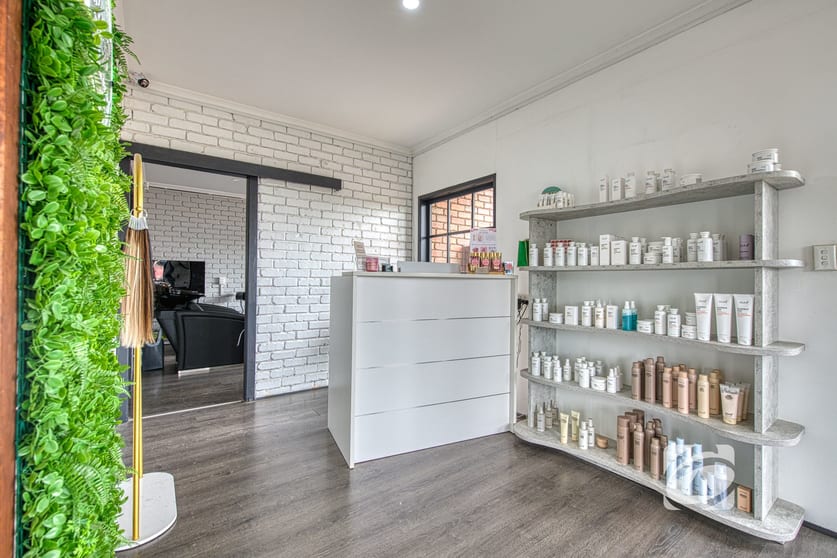 Click to view all images 4/87 Woods Street Beaconsfield VIC 3807 - Image 2