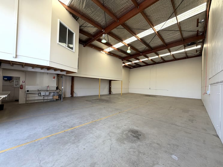 Click to view all images 2/27 Virginia Street Geebung QLD 4034 - Image 4