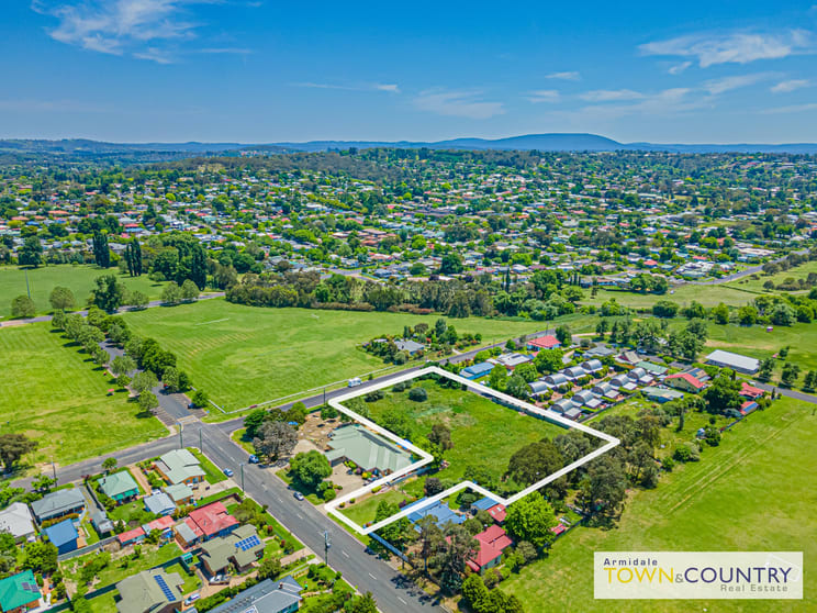 51 Kirkwood Street Armidale NSW 2350 - Image 3
