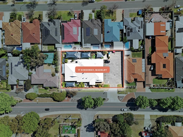 Click to view all images 17 Kingsway Madeley WA 6065 - Image 1