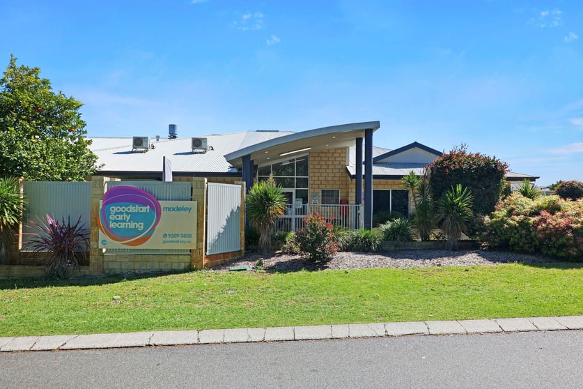 Click to view all images 17 Kingsway Madeley WA 6065 - Image 3