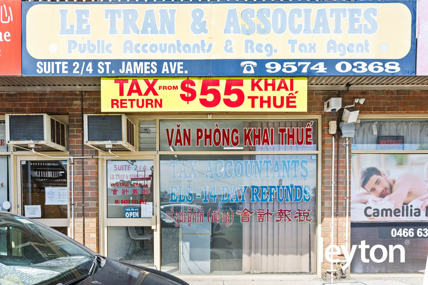 Click to view all images 2/4 St James Ave Springvale VIC 3171 - Image 2