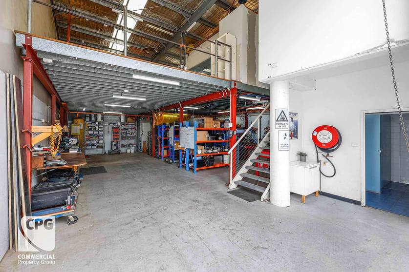 Click to view all images 6/55-59 Norman Street Peakhurst NSW 2210 - Image 2