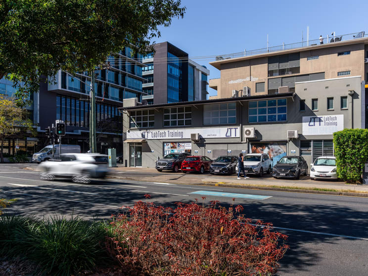 Click to view all images 28 Russell Street South Brisbane QLD 4101 - Image 2