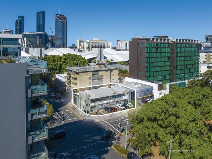 Click to view all images 28 Russell Street South Brisbane QLD 4101 - Image 3