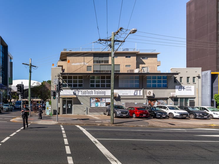Click to view all images 28 Russell Street South Brisbane QLD 4101 - Image 5