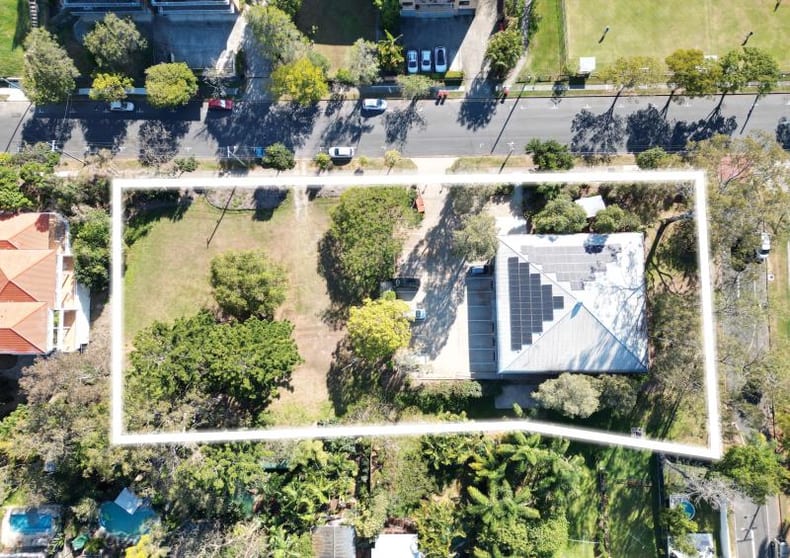 Click to view all images 32 Dixon Street Auchenflower QLD 4066 - Image 2