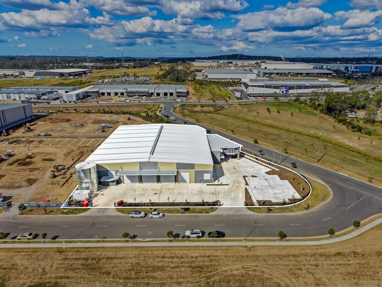 Click to view all images 1 Access Place Bundamba QLD 4304 - Image 1