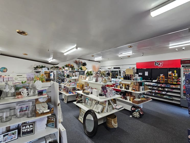 Click to view all images 145 Kendal Street Cowra NSW 2794 - Image 3