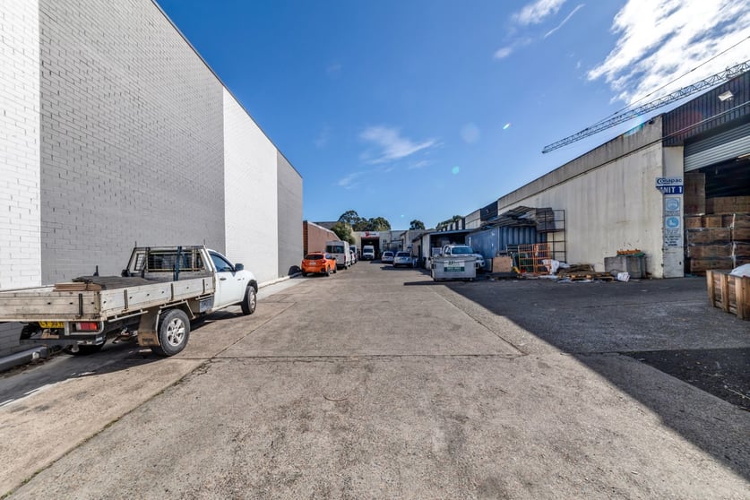 Click to view all images 147 Woodpark Road Smithfield NSW 2164 - Image 3