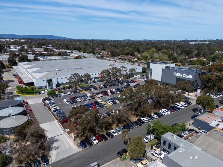 Click to view all images 15-33 Alfred Street Blackburn VIC 3130 - Image 3